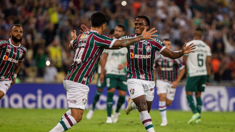 Fluminense derrota Palmeiras e assume 3ª posição do Brasileiro