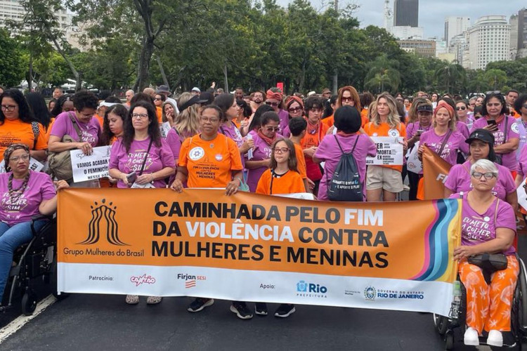 Caminhadas Em Todo O Pa S Pedem O Fim Da Viol Ncia Contra Mulheres