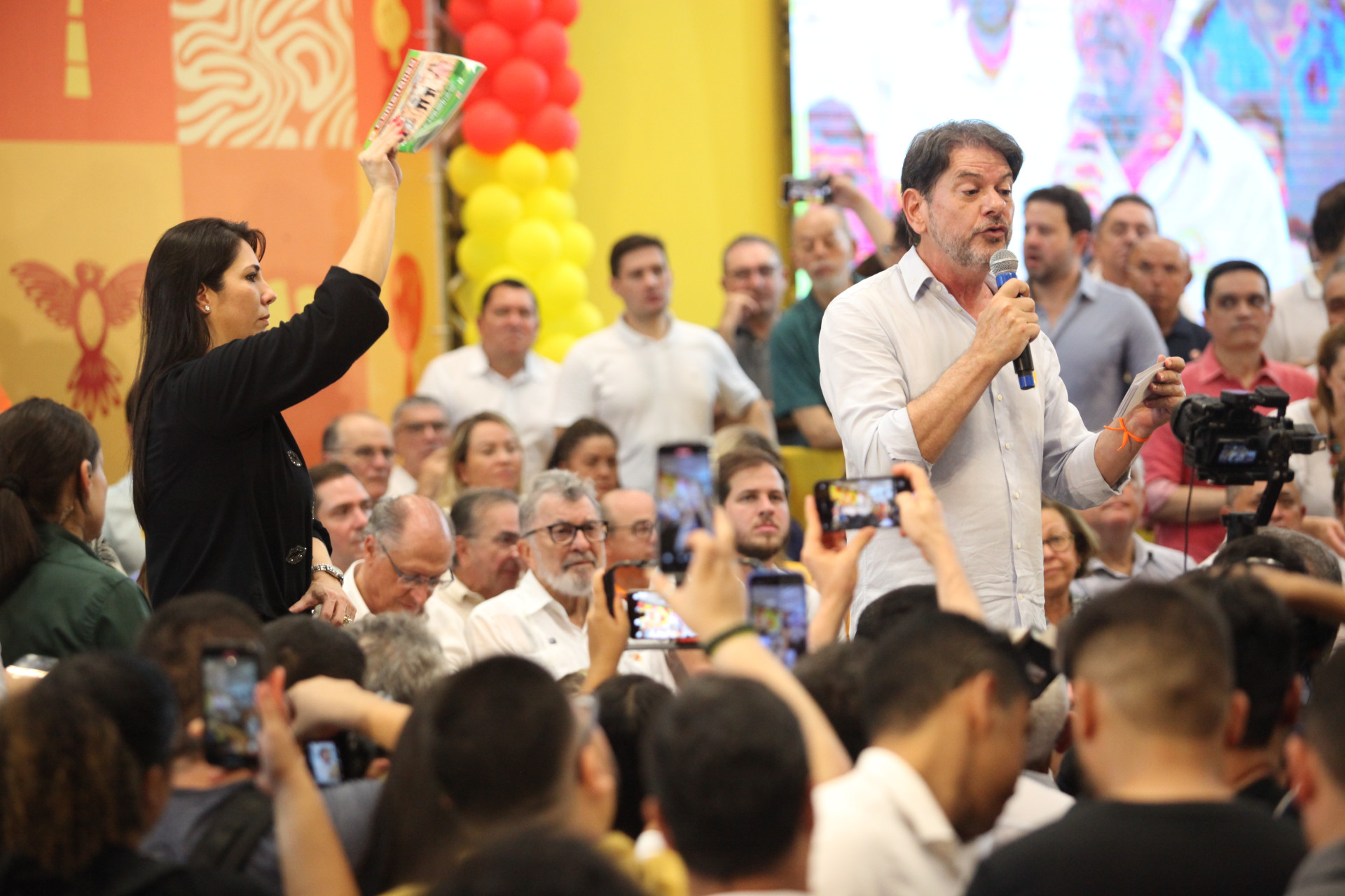 Petistas Reagem A Falas De Cid E Reafirmam Candidatura Do PT Em