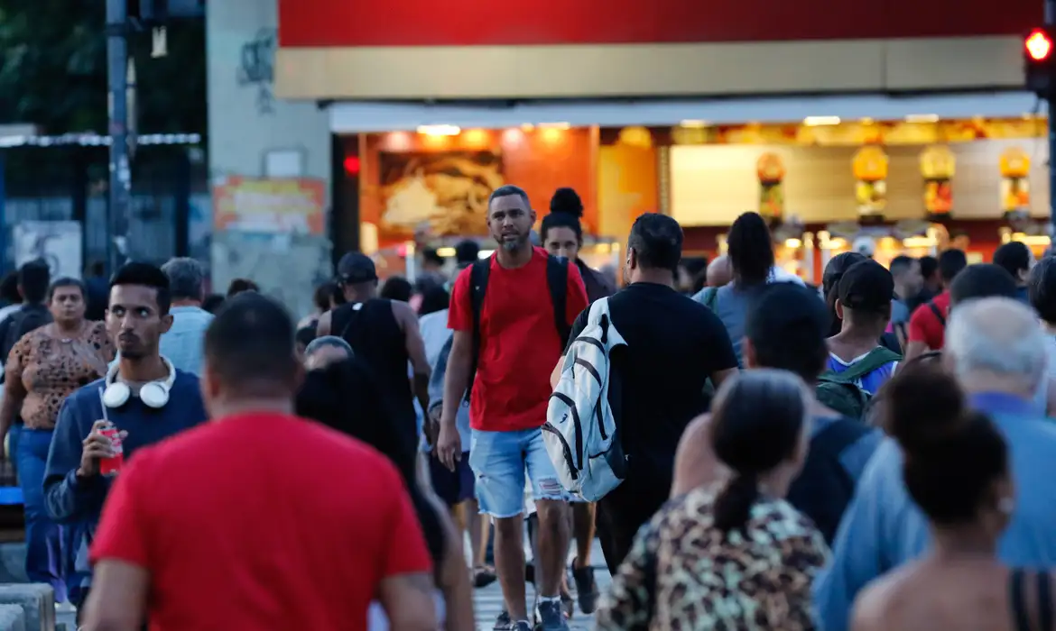 Cut Faz Marcha Em Defesa De Servidores P Blicos E Aut Nomos