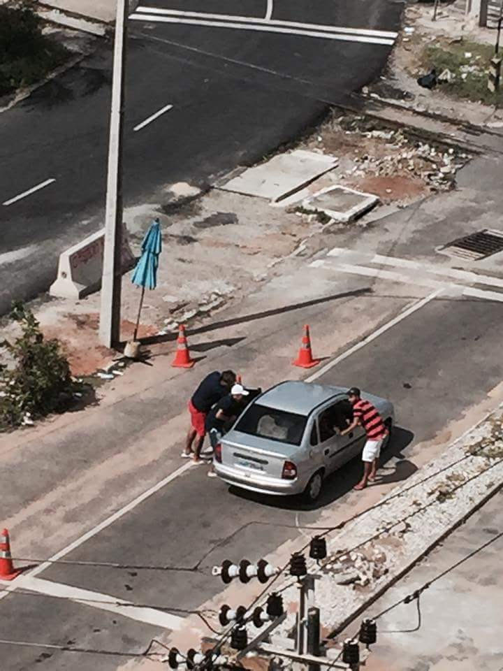 Homens são flagrados praticando assaltos Notícias de Fortaleza