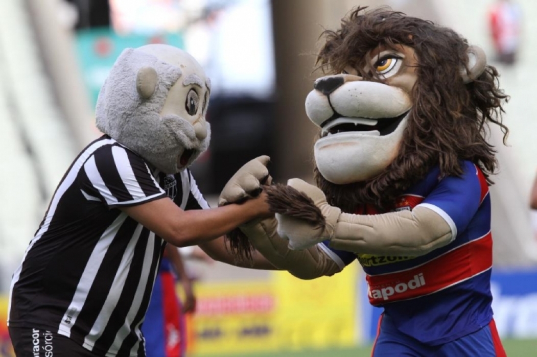 ￼MASCOTES Vovô, do Ceará, e Juba, do Fortaleza (Foto: EDIMAR SOARES EM 2/5/2015)