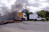 Em 2018, os caminhoneiros também atearam fogo em pneus como forma de paralisar as rodovias