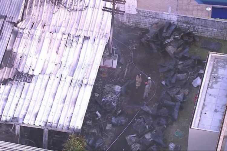 O fogo atingiu o alojamento da categoria de base do Flamengo, deixando 10 mortos (Foto: Reprodução/TV Globo)