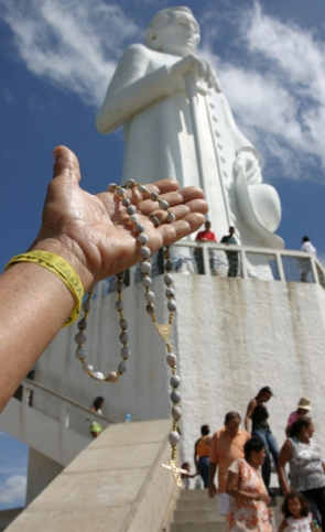 ￼ Estátua da Colina do Horto em homenagem a Padre Cícero(Foto: FCO FONTENELE)