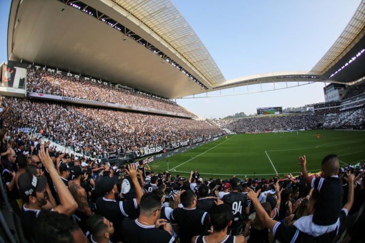 Ingressos dos próximos jogos do Timão na Arena Corinthians seguem à venda  pela internet