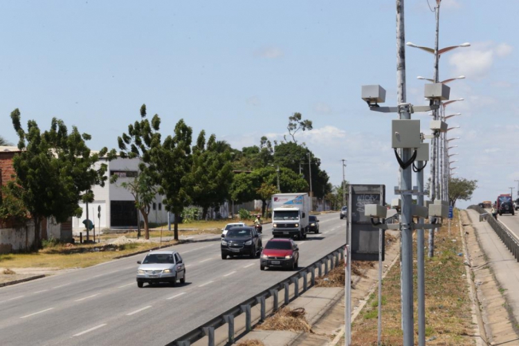 Rodovias federais no Ceará tinham 71 equipamentos de fiscalização eletrônica