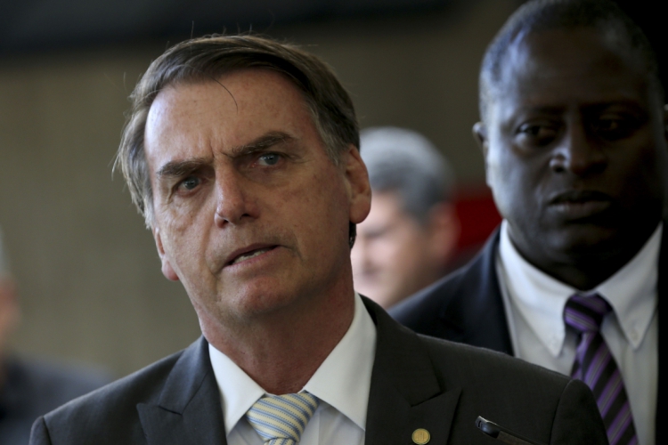 Em anúncio nesta segunda-feira, 15, a conta oficial do Museu de História Natural de Nova York comunicou o cancelamento de reserva para evento em que Bolsonaro seria homenageado.