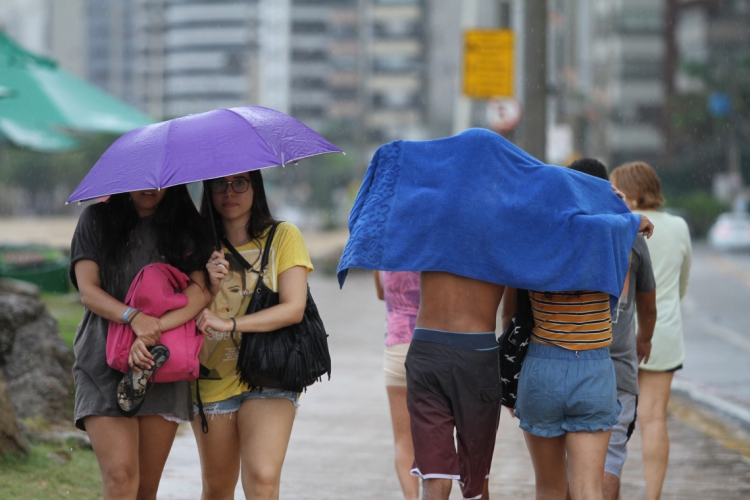 Chuvas em abril trouxeram certo alívio hídrico, mas também causaram problemas