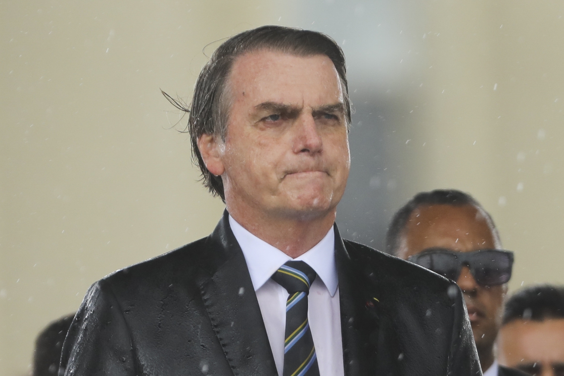 Bolsonaro considera que nÃ£o hÃ¡ condiÃ§Ãµes para as ForÃ§as Armadas entrarem hoje em conflito