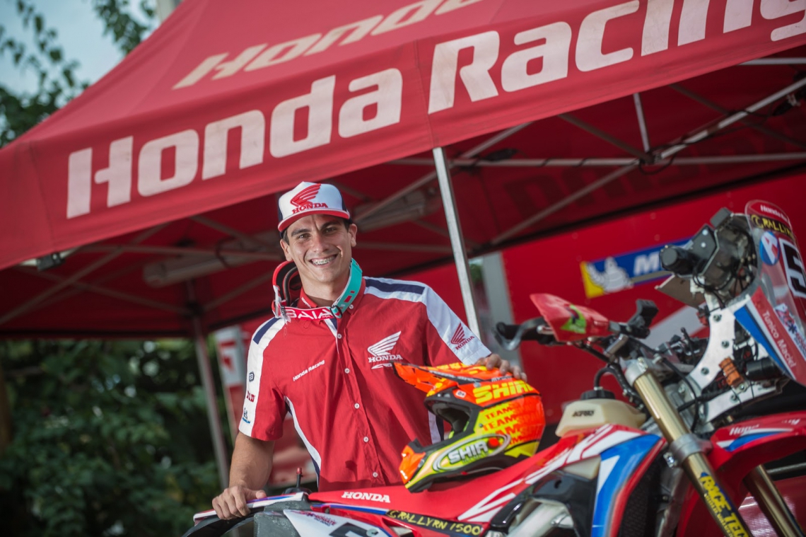 Tunico Maciel, piloto na sua quarta participação no Rally dos Sertões e vencedor da última edição. Também está na lista de favoritos. 