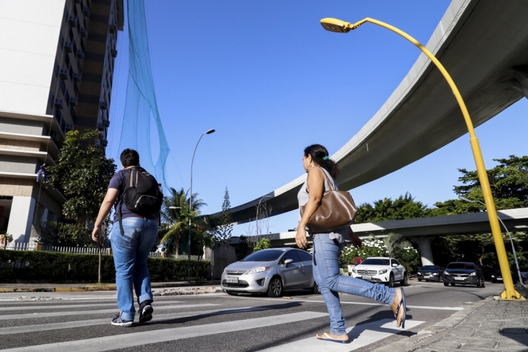 Prefeitura de Fortaleza lança campanha educativa sobre excesso de velocidade e desrespeito às faixas de pedestres