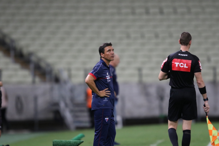 FORTALEZA, CE, BRASIL,22-09-2019: Zé Ricardo, tecnico do Fortaleza. Jogo Fortaleza vs Palmeiras pela serie A do campeonato brasileiro. Arena Castelão.  (Foto: Fabio Lima/O POVO)