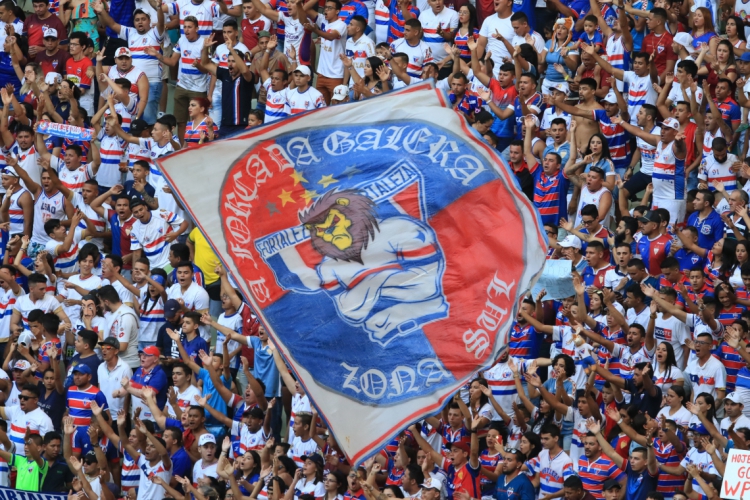 Torcida do Fortaleza no Castelão (foto feita antes da pandemia do novo coronavírus)