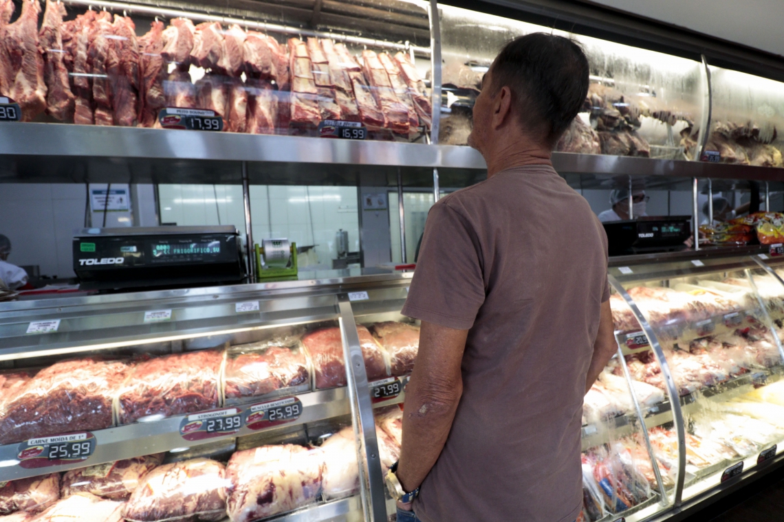 Aumento de 1,5% foi puxado por proteínas mais baratas, como ovos e carne suína (Foto: DEÍSA GARCÊZ/Especial para O POVO)