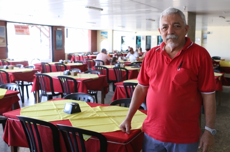 FORTALEZA, CE, BRASIL,28.12.2019: Alfredo Filho, restaurante Alfredo o Rei da peixada, Av. Beira mar. Movimentação de turistas em Fortaleza.  (Fotos: Fabio Lima/O POVO)(Foto: FÁBIO LIMA/O POVO)