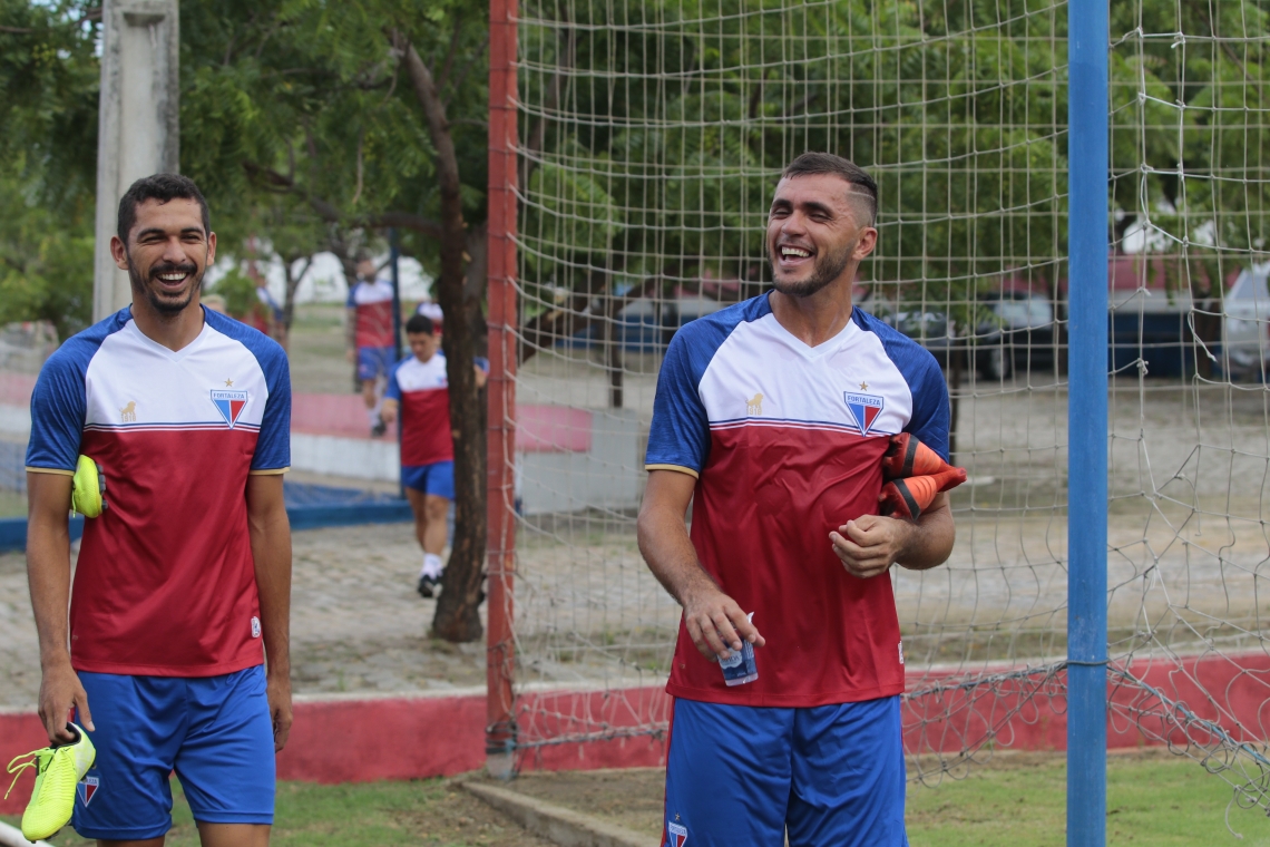 EDSON Cariús marcou três gols em dois jogos-treinos (Foto: JÚLIO CAESAR)