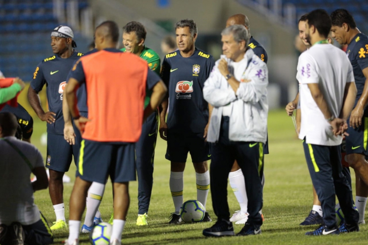 Seleção treinou no PV sob o comando do técnico Carlos Alberto Perreira. 