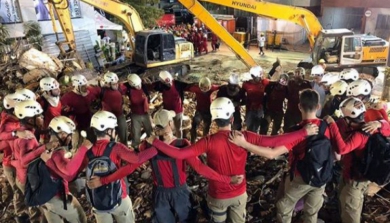 bombeiros voluntários atuaram no resgate das vítimas do edifício Andrea 