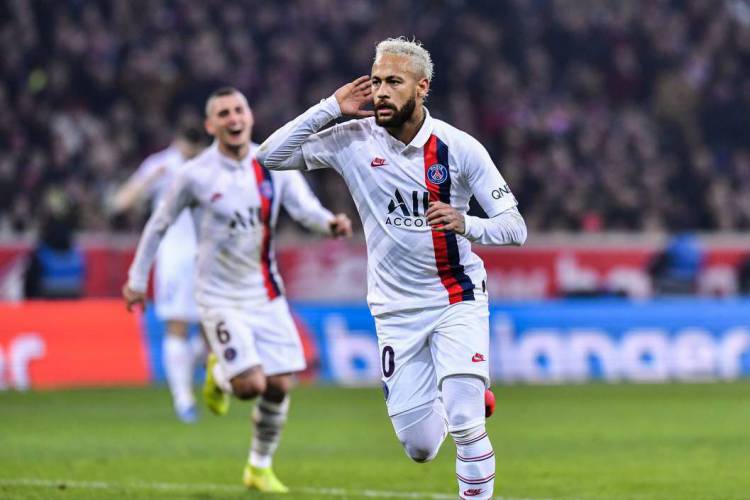 Neymar fez dois gols diante do Lille