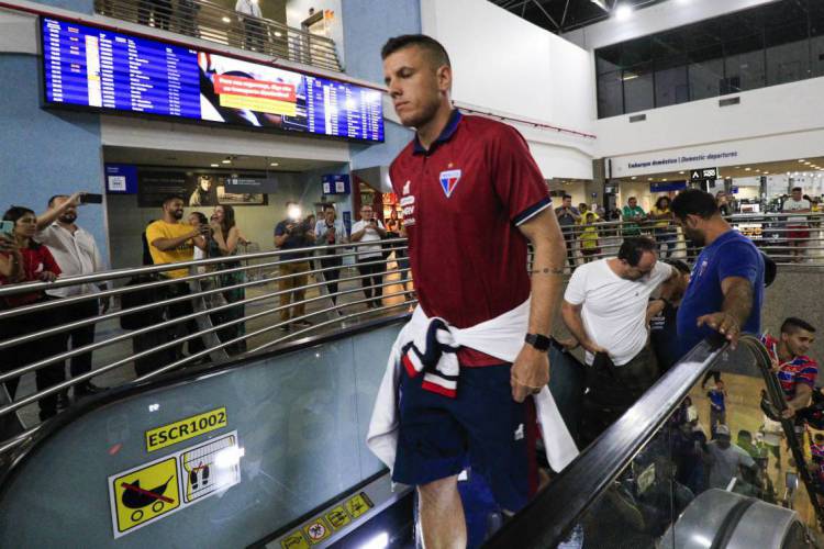 Marcelo Boeck é ídolo da torcida, mas desde o ano passado é preterido por Rogério Ceni, em prol de Felipe Alves