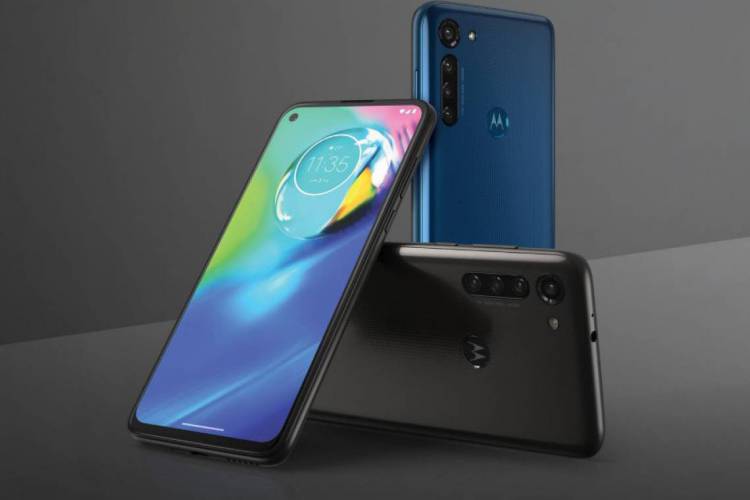 Moto G8 Power tem quatro câmeras na traseira e bateria que promete durar dois dias longe da tomada