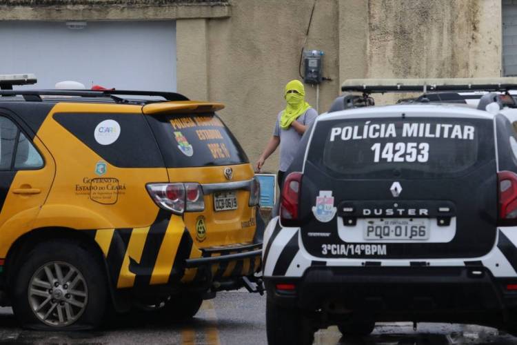 O deputado Júlio César Filho contou estar preocupado com o cenário no estado, que vivencia manifestações de alguns agentes da Polícia Militar insatisfeitos com proposta de reajuste do governo