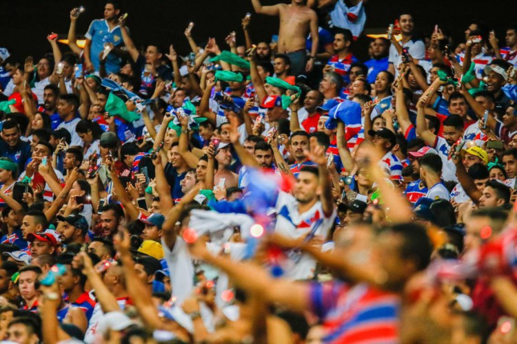 Torcida do Fortaleza no Castelão