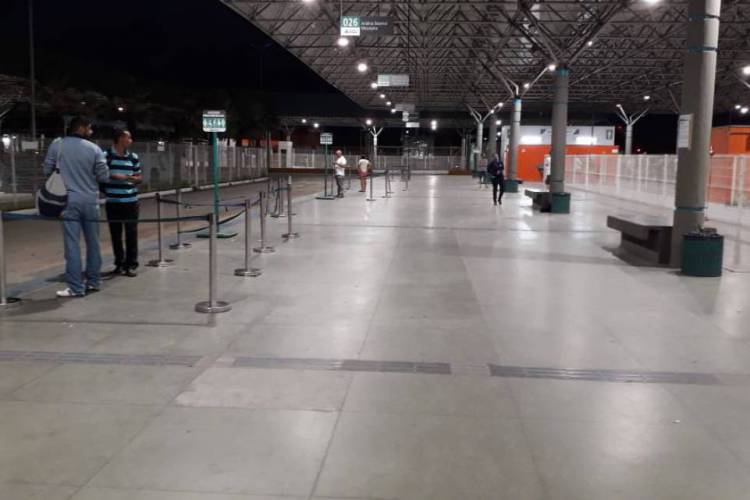 Terminal do Antônio Bezerra na noite desta sexta-feira, 20