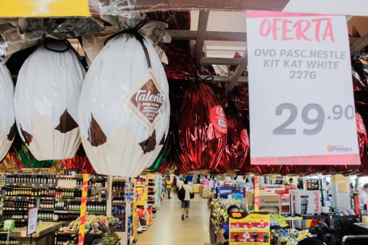 Procura de ovos de páscoa em supermercados tem sido baixa, até agora. 