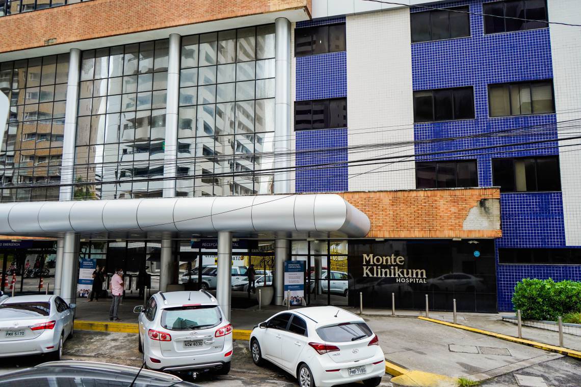 FORTALEZA-CE, BRASIL, 21-04-2020: Fachada do hospital Monte Klinikum situado na Rua República do libano em Fortaleza. ( Foto: Júlio Caesar / O Povo) (Foto: JÚLIO CAESAR)