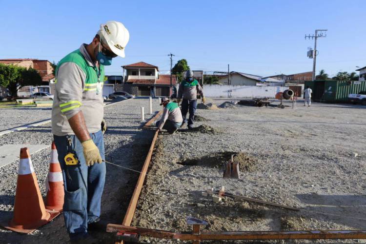 ￼EQUIPAMENTOS voltam a ser construídos na 2ª onda