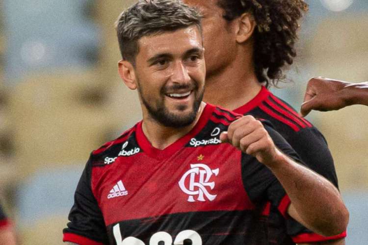 Arrascaeta marcou para o Flamengo contra o Bangu, em jogo que marcou a retomada do Carioca