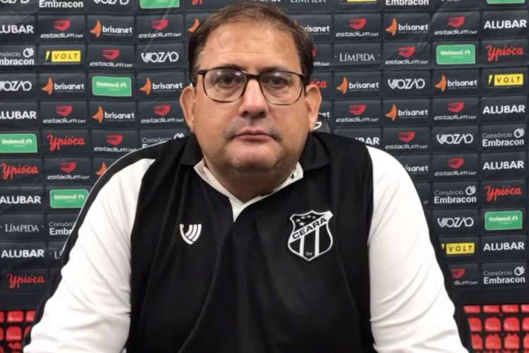 Técnico Guto Ferreira, em entrevista após a derrota por 3 a 2, lamentou primeiro tempo 