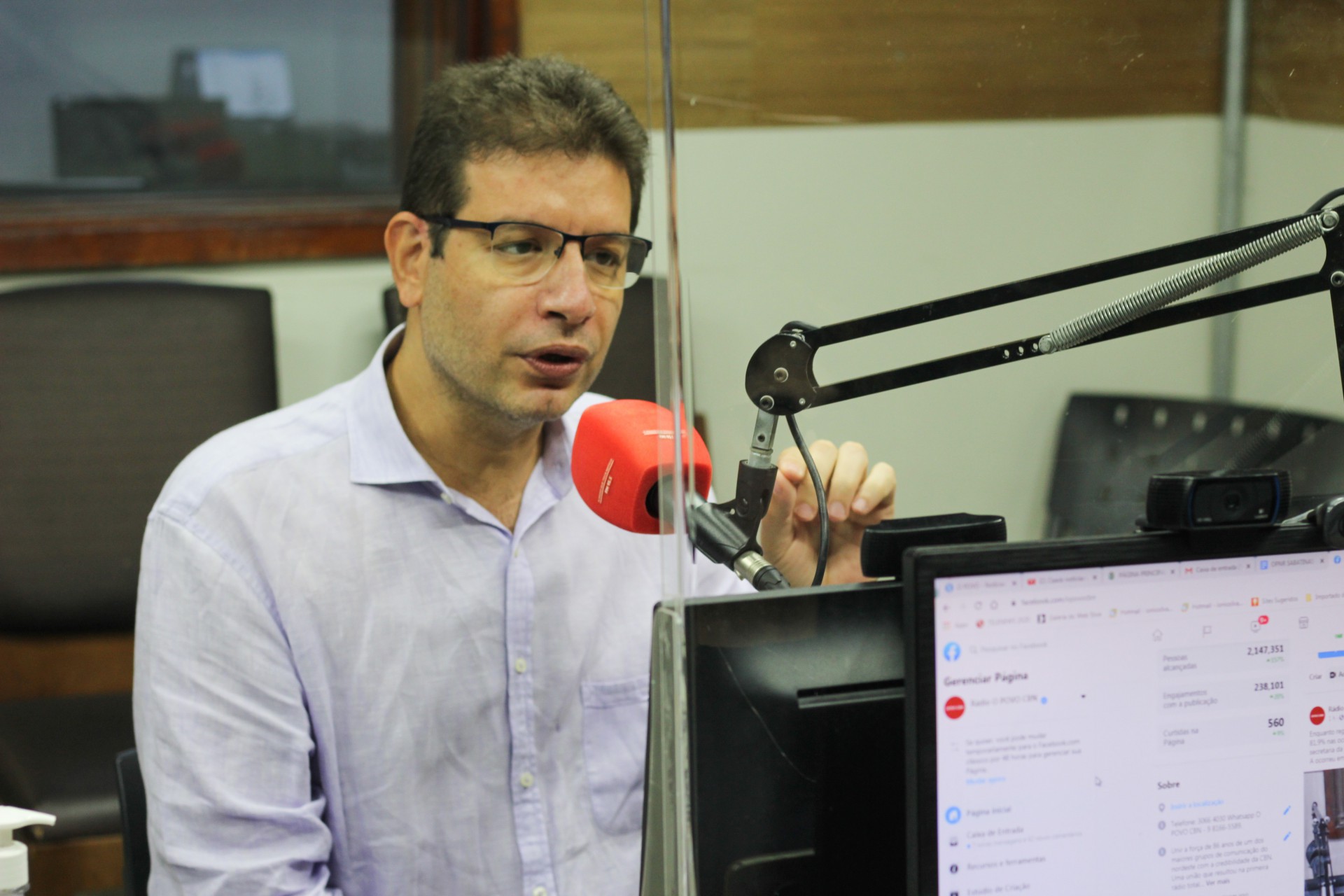 FORTALEZA, CE, Brasil. 14.10.2020: Renato Roseno na rádio O Povo. (Fotos: Deisa Garcêz/Especial para O Povo)