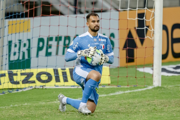 Max Walef ganhou sequência no time titular do Fortaleza 