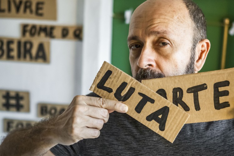 Teatro da Praia é gerido pelo ator, dramaturgo e produtor Carri Costa
