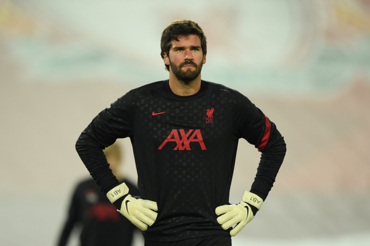 Alisson voltou a jogar pelo Liverpool após estar recuperado de lesão