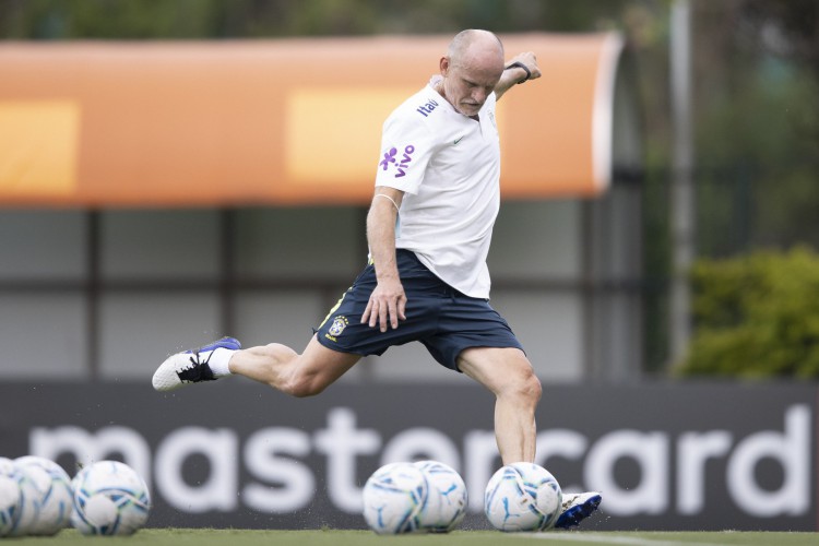 Taffarel será o novo preparador de goleiros do Liverpool ao lado de John Achterberg e Jack Robinson