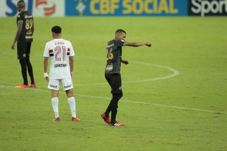 Ceará e São Paulo se enfrentaram na Arena Castelão pela 16ª rodada do Campeonato Brasileiro