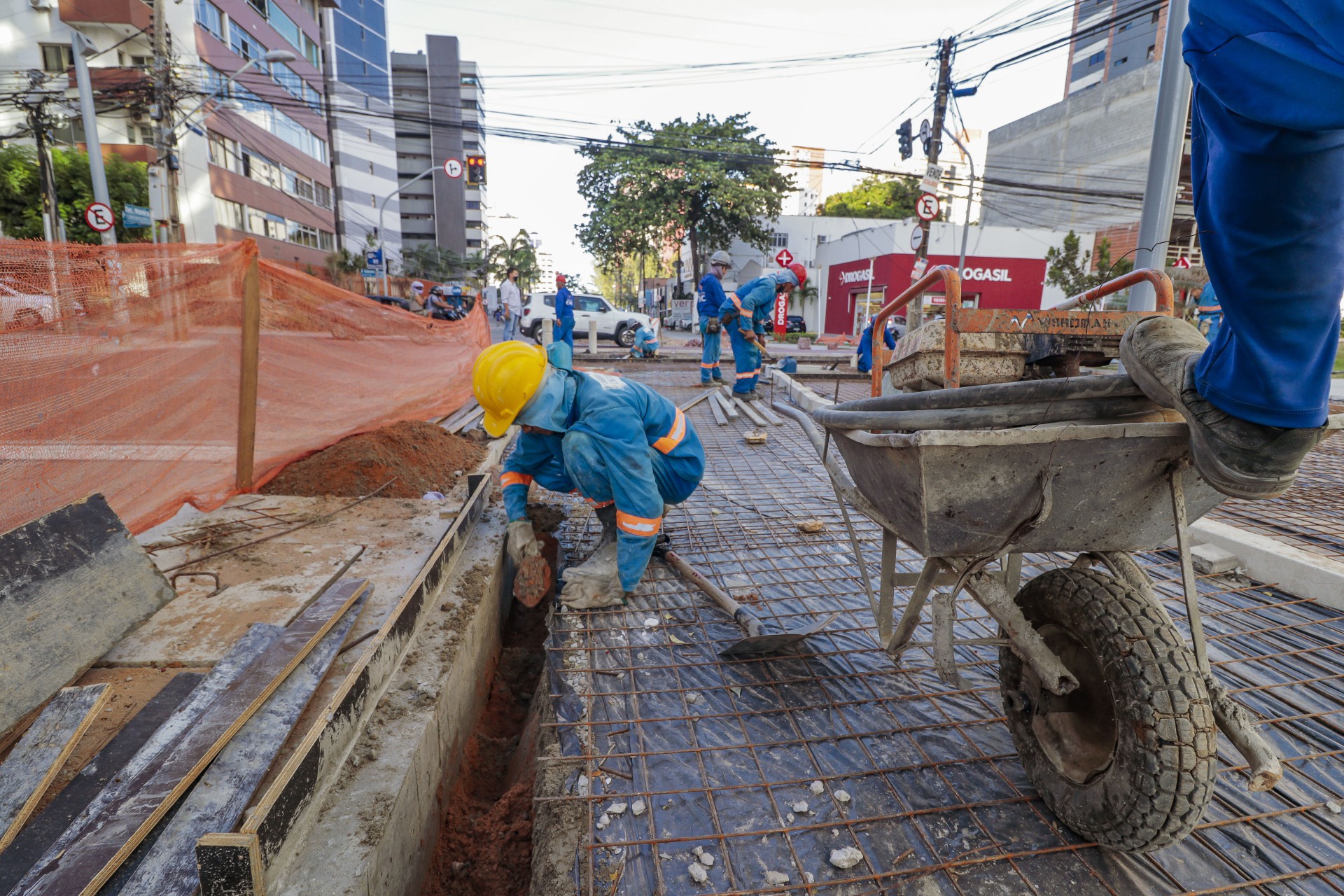 ￼Construção está entre setores beneficiados  (Foto: FCO FONTENELE)