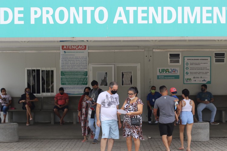 FORTALEZA, CE, BRASIL, 07.12.2020: UPA do bairro Edson Queiroz. O aumento na oferta assistencial contra a pandemia vem em momento crítico para o Ceará