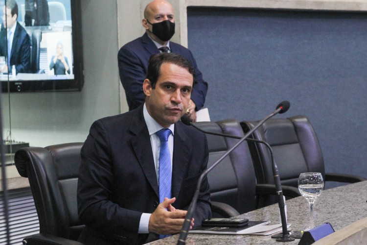 FORTALEZA, CE, Brasil. 15.12.2020: Sessão Plenária na Assembleia Legislativa do Ceará. Na foto: Salmito Filho (PDT). (Fotos: Deisa Garcêz/Especial para O Povo)