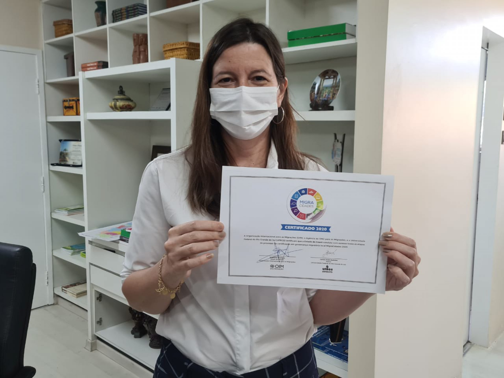 Lia Gomes recebeu a certificação (Foto: Divulgação)