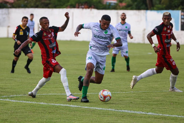 Floresta empata com Juventude Samas por 2 a 2 no jogo de ida e leva decisão das oitavas da Série D à Arena Castelão.