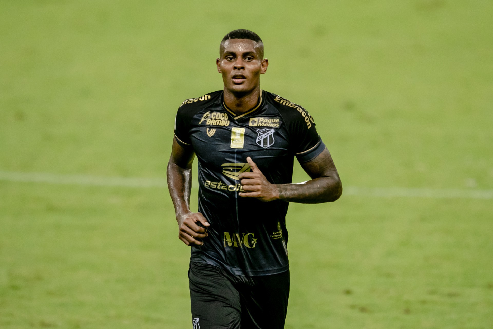 Gols do centroavante Cléber podem ser essenciais para objetivos do Ceará (Foto: Aurelio Alves)