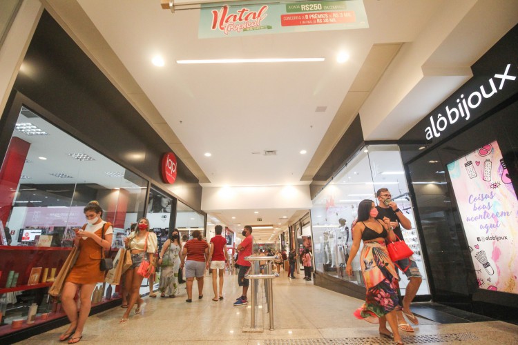 Lojas de shopping funcionarão até as 20 horas