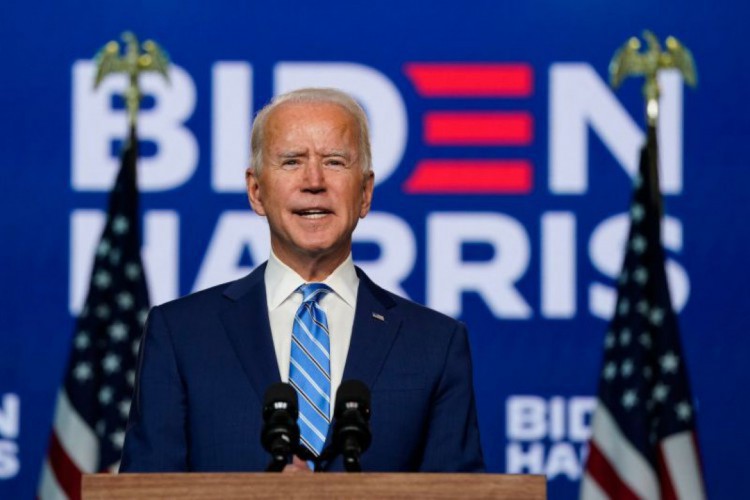 Joe Biden tem 77 anos de idade e uma longa carreira política nos EUA. (Foto: Drew Angerer / AFP)