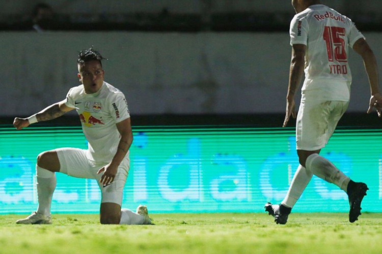 Brasileiro: Bragantino tem noite perfeita e goleia líder São Paulo