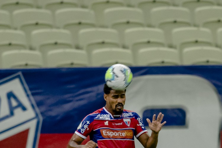 Gabriel Dias atuou como titular em Fortaleza x Grêmio, pelo Campeonato Brasileiro, na Arena Castelão. 